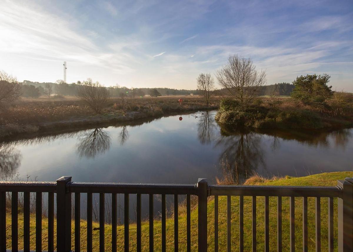 Westlands Country Park Hotel Анан Екстериор снимка